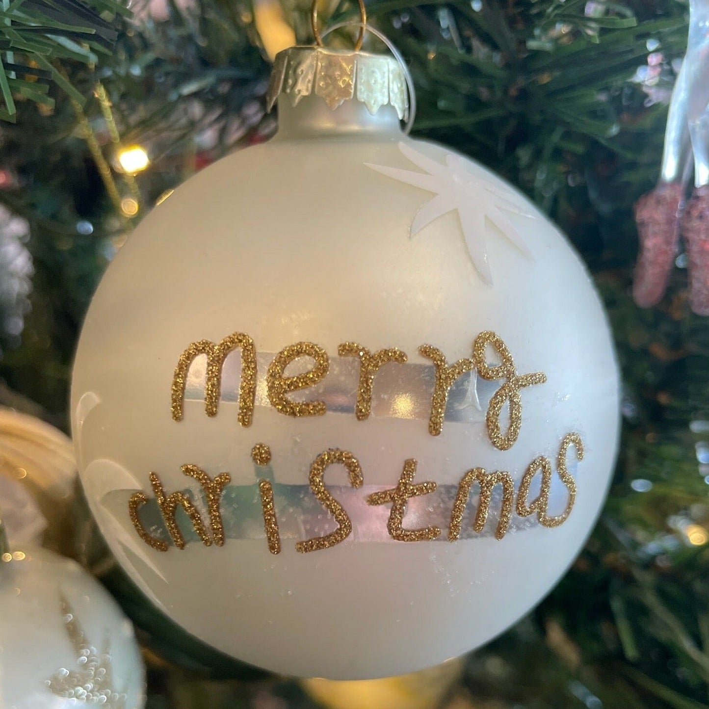 Glass Bauble Matte White Hanging Christmas Decoration - 'Merry Christmas' XX10312 Christmas Decoration Style and Error