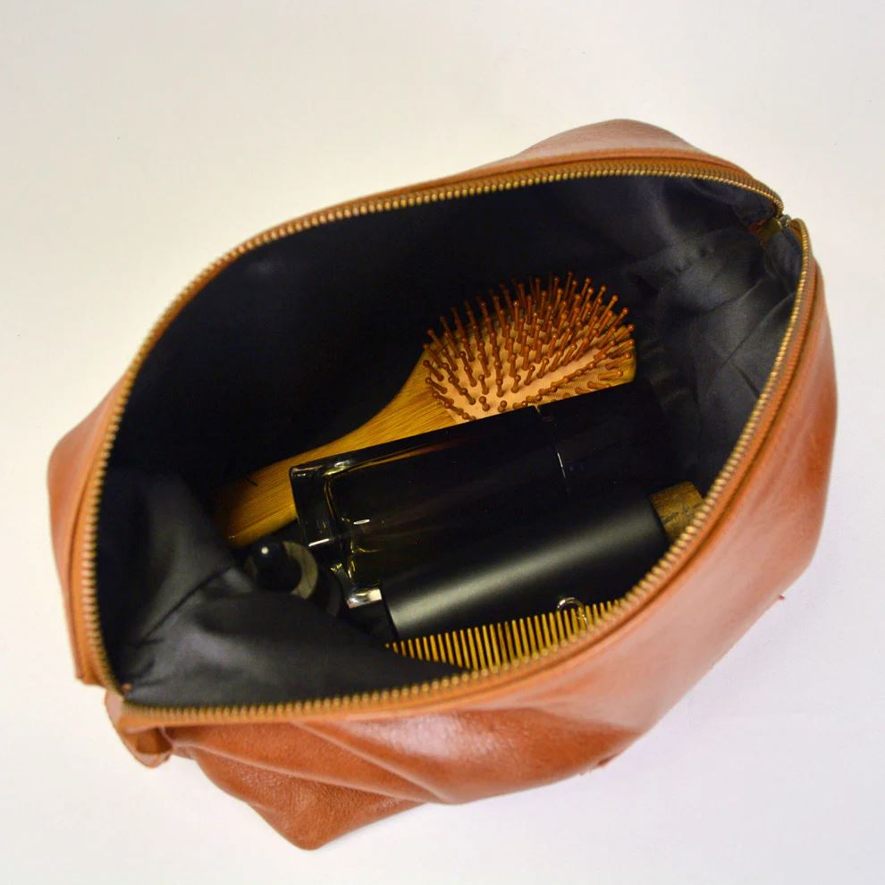 Minimal Manimal Leather Toiletry Bag - Cognac Toiletry Bag Minimal Manimal 