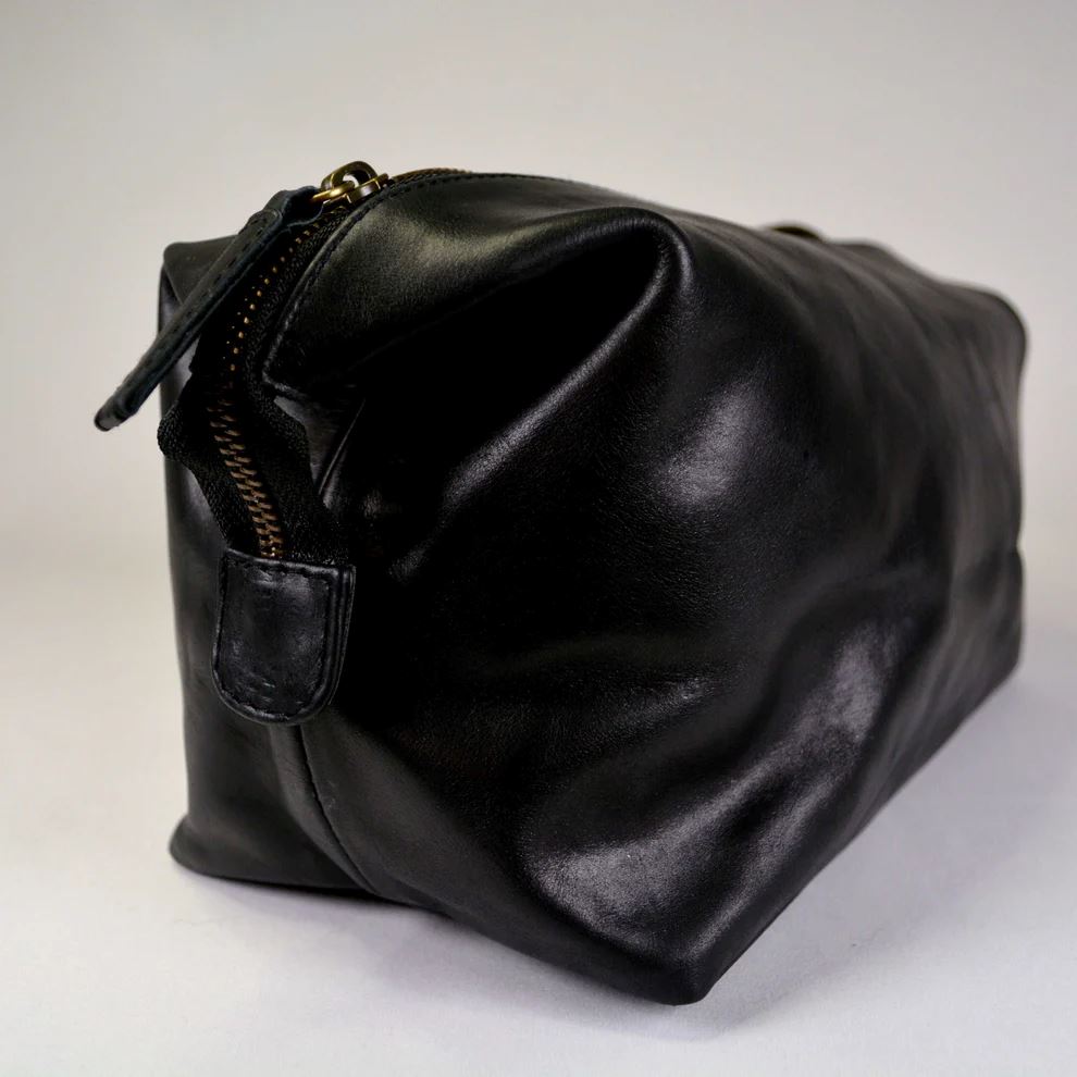 Minimal Manimal Leather Toiletry Bag - Onyx Toiletry Bag Minimal Manimal 