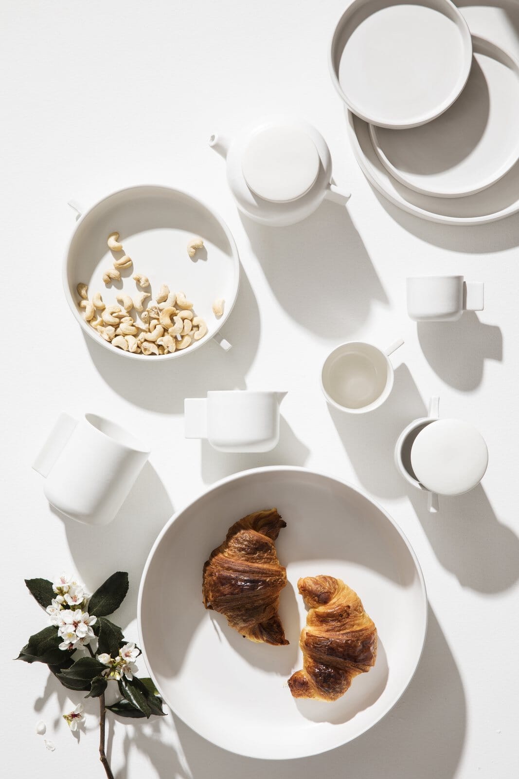 Tab Mug - White (Medium) Mug Zakkia