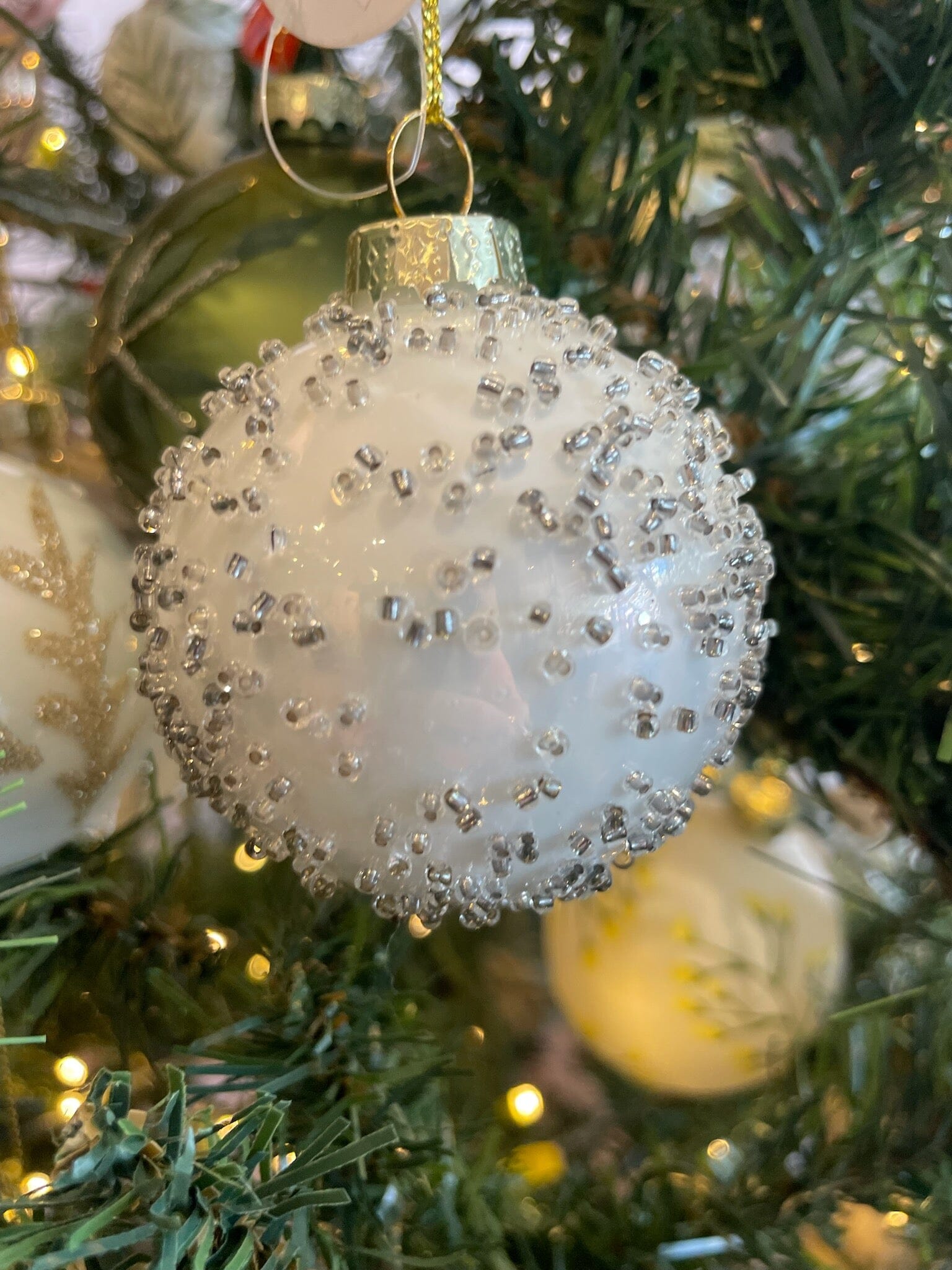 Glass Pearl, White & Silver Glitter Bauble Hanging Christmas Decoration - Beaded XX10307 Christmas Decoration Style and Error 