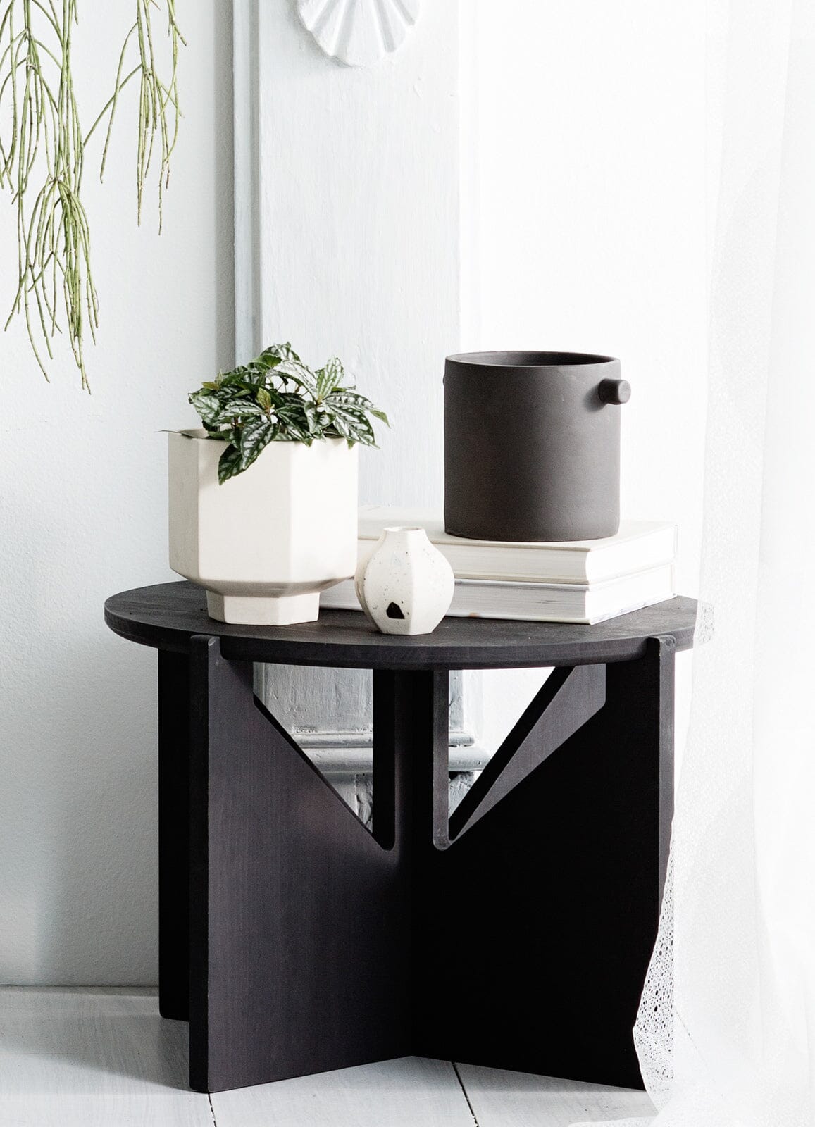 Handle Pot - Charcoal (Large) All Products vendor-unknown 